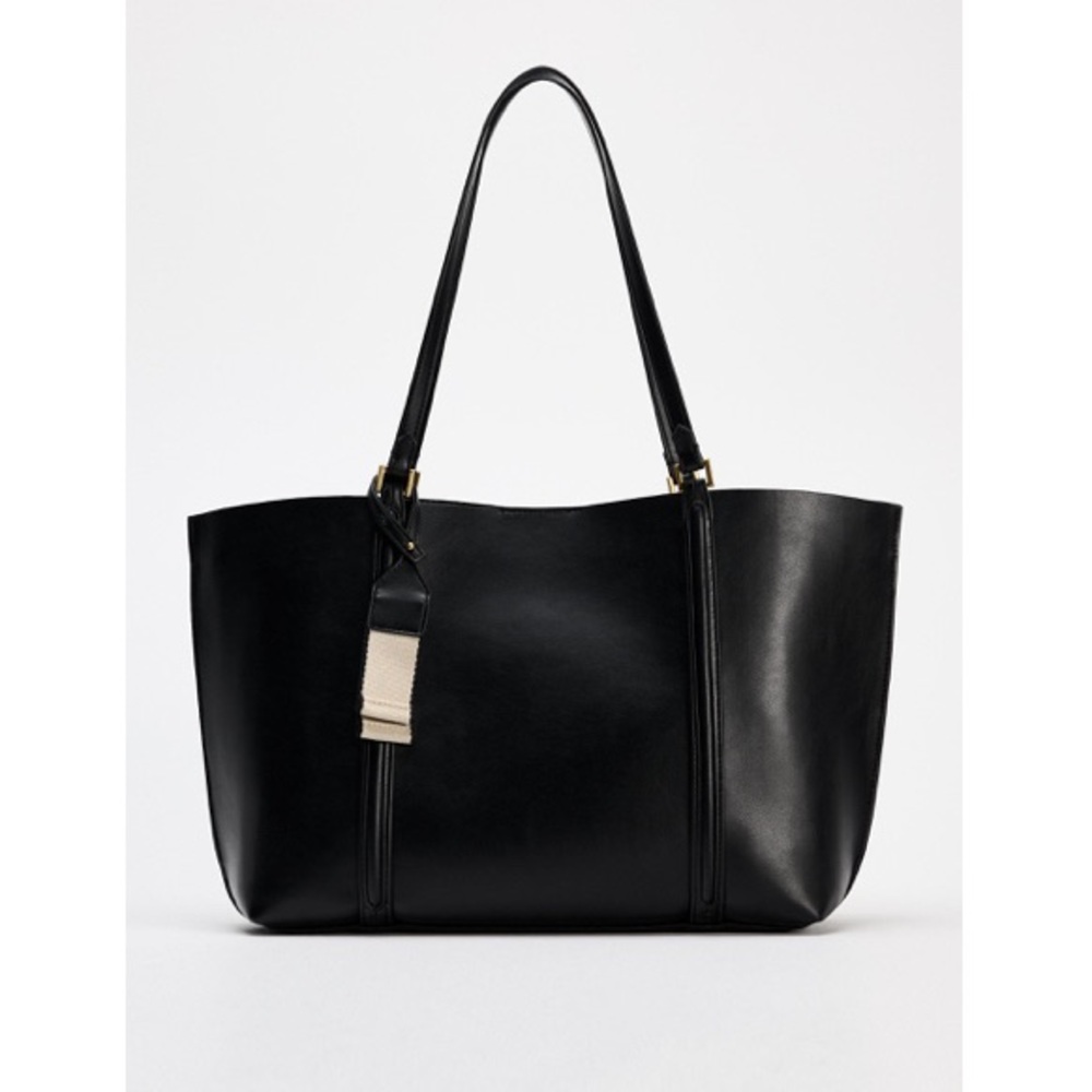 Zara bag perfect for school! has an “A” tag but can be removed #zara